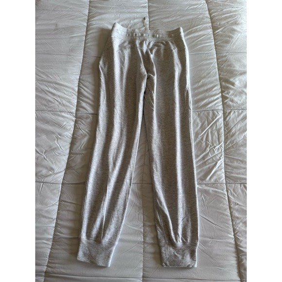 Lululemon Warm Down Jogger Size 4 Soft Touch Heathered Core Ultra Light Grey EUC - Picture 8 of 12